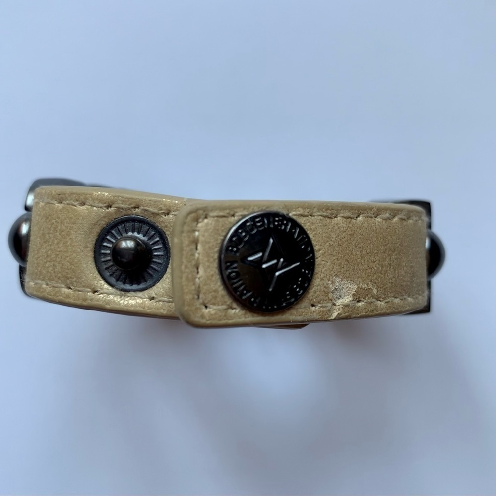 💸BCBGeneration Faux Leather Adjustable Snap Fearless Bracelet💸 - Picture 4 of 8